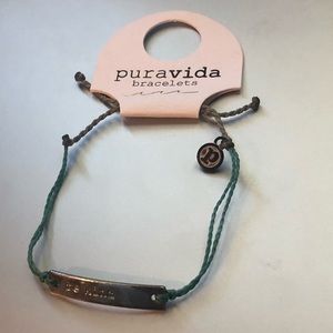 Pura Vida “be kind” bar bracelet